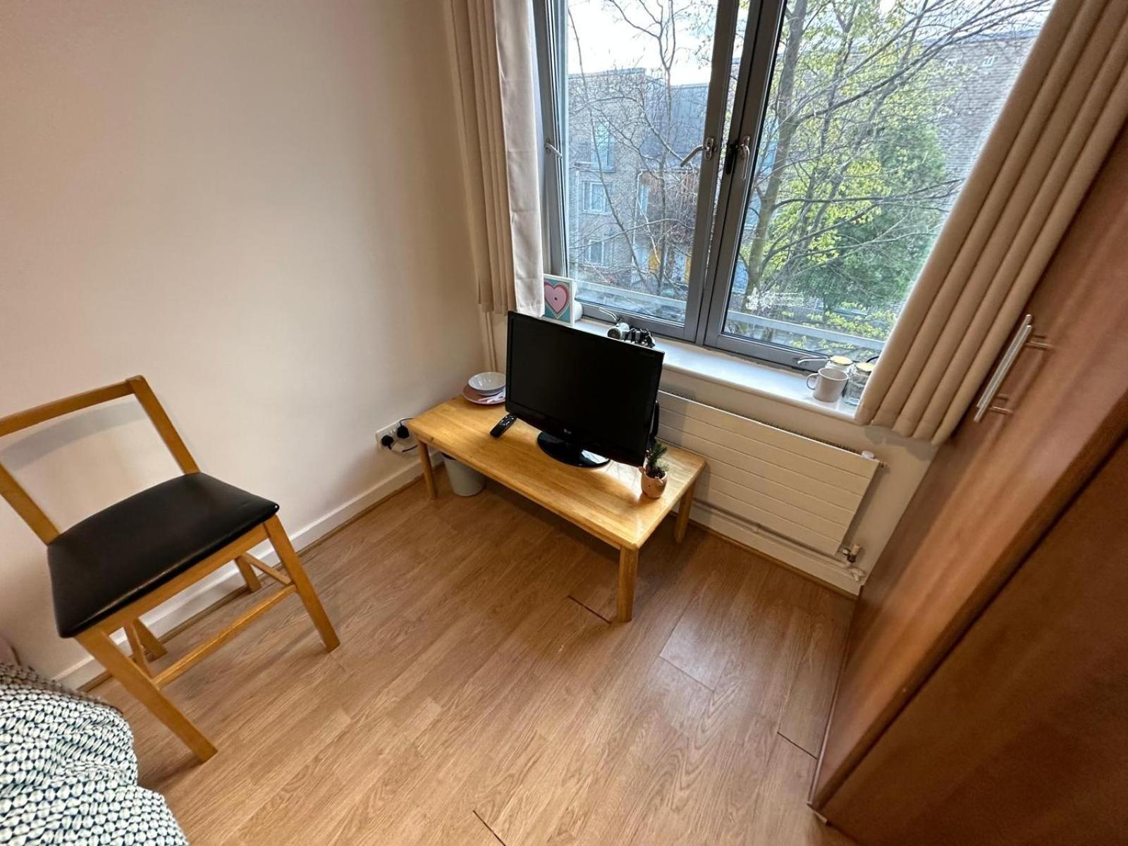 Newbury Apartment Лондон Екстериор снимка