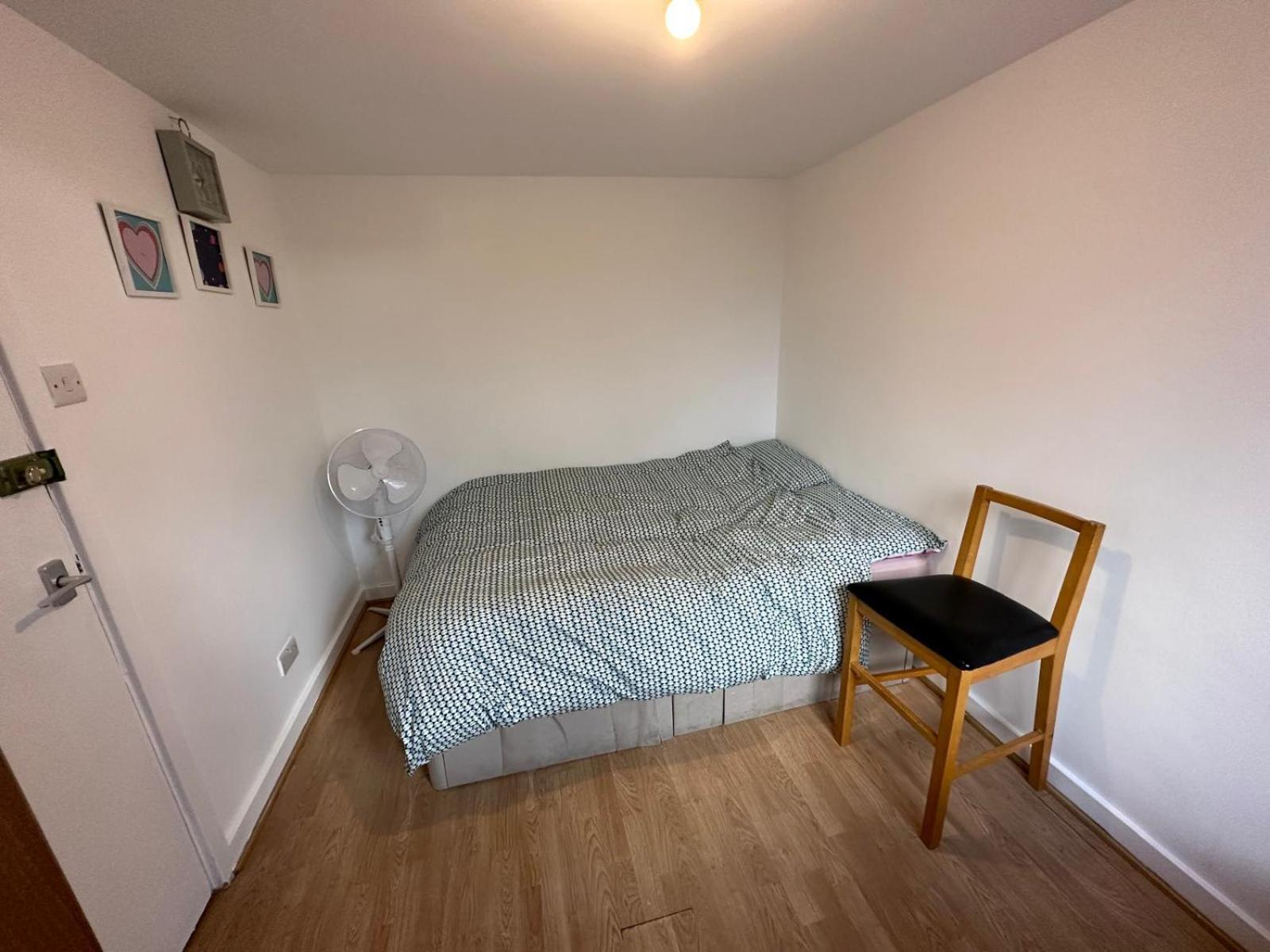 Newbury Apartment Лондон Екстериор снимка