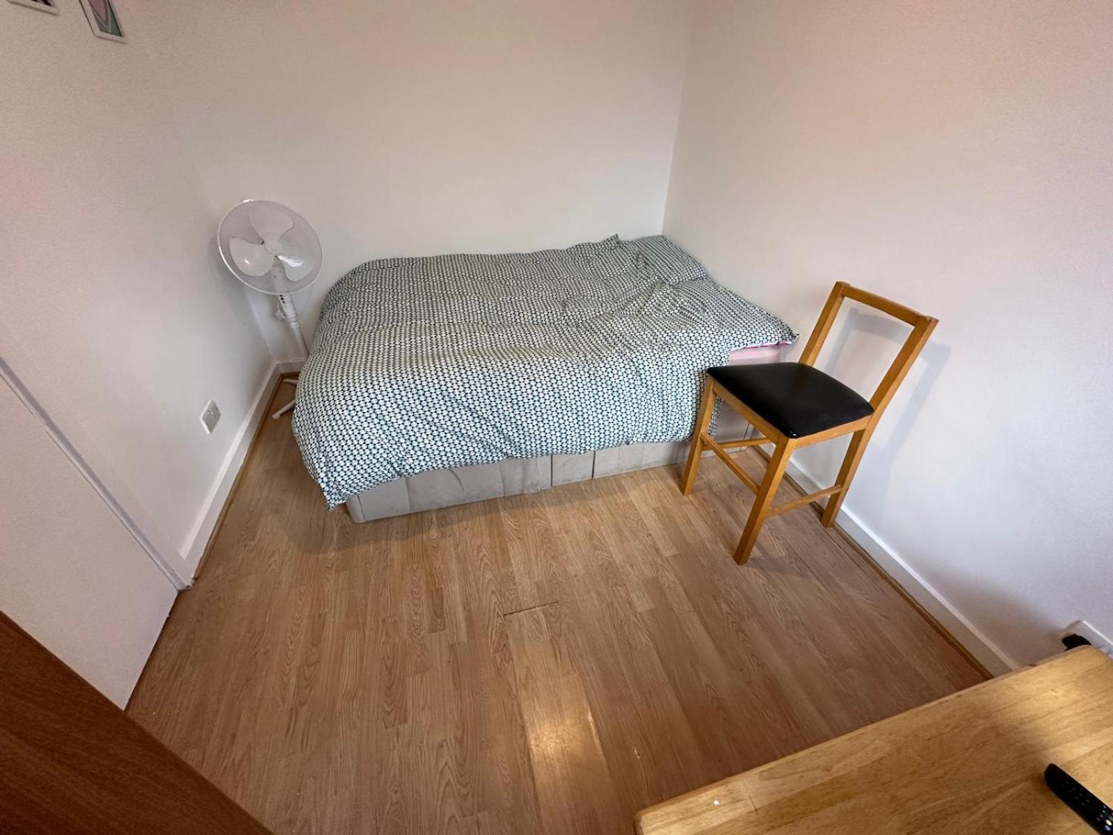 Newbury Apartment Лондон Екстериор снимка
