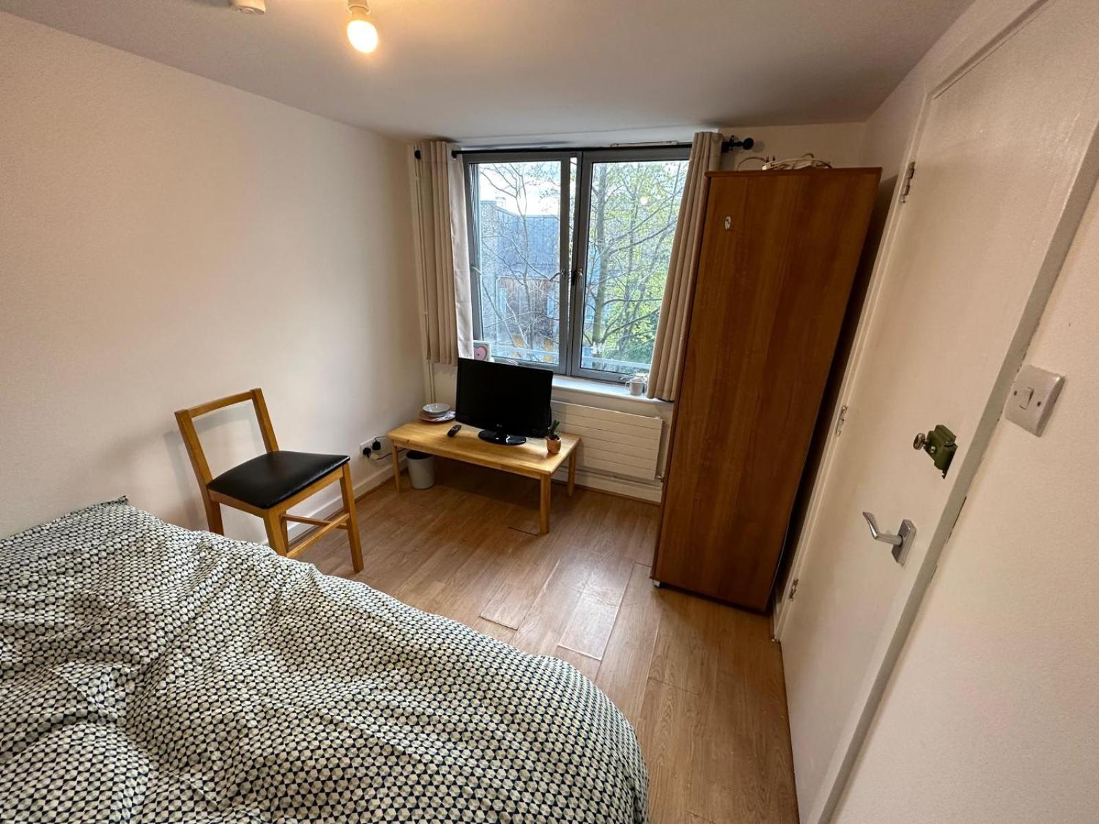 Newbury Apartment Лондон Екстериор снимка