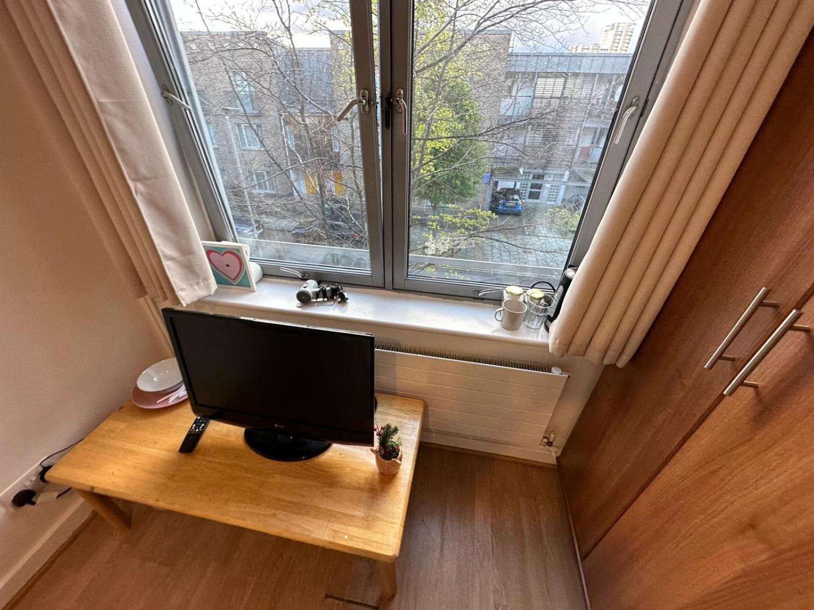 Newbury Apartment Лондон Екстериор снимка