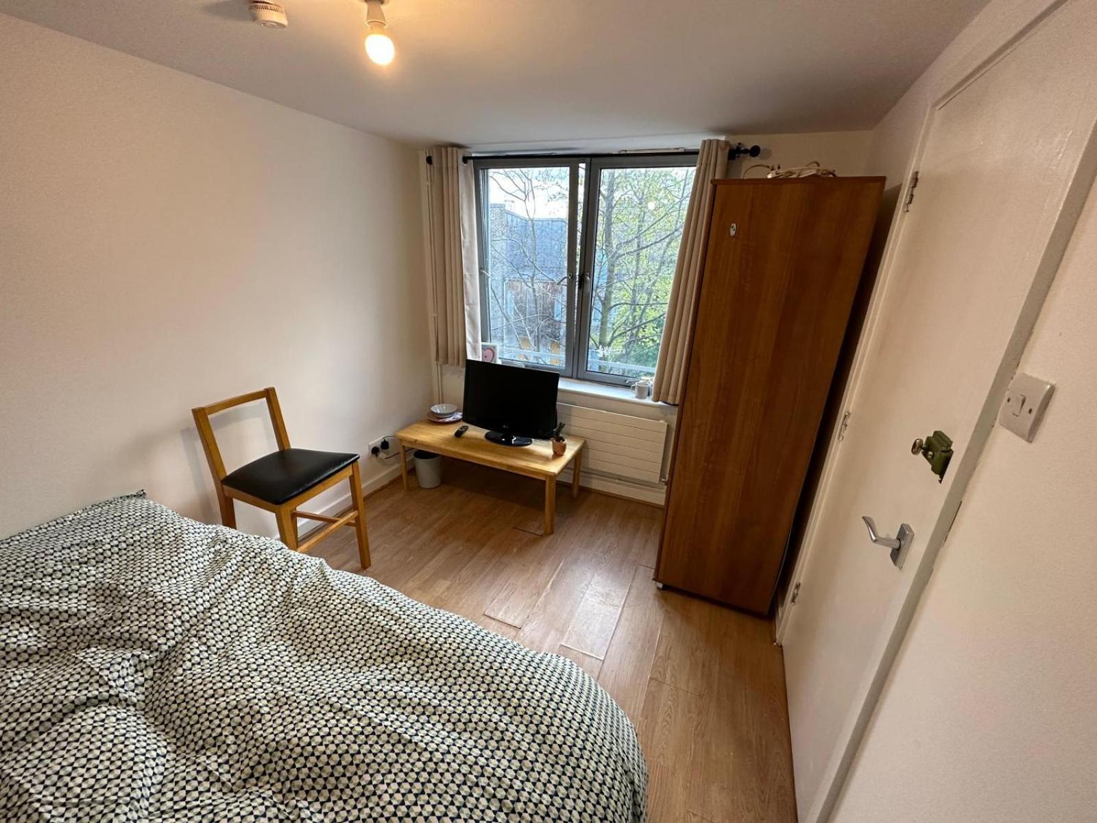 Newbury Apartment Лондон Екстериор снимка